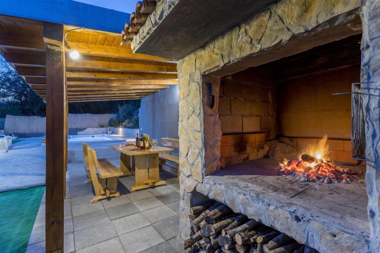 Holiday Home Dijamant Kučiće Εξωτερικό φωτογραφία