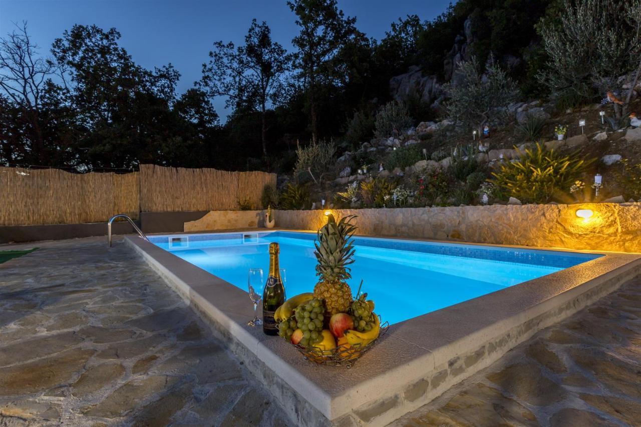 Holiday Home Dijamant Kučiće Εξωτερικό φωτογραφία