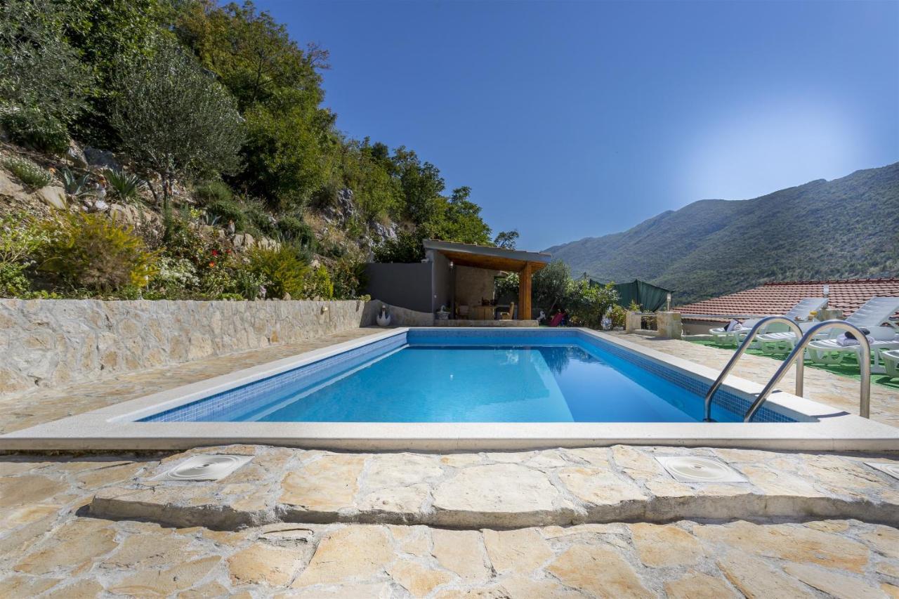 Holiday Home Dijamant Kučiće Εξωτερικό φωτογραφία