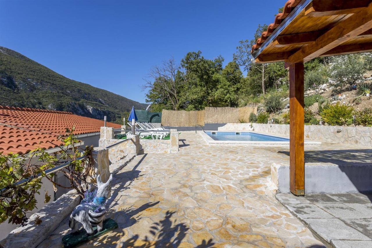 Holiday Home Dijamant Kučiće Εξωτερικό φωτογραφία