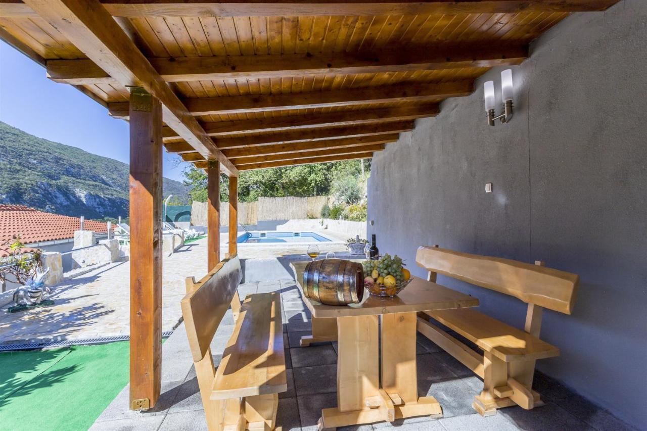 Holiday Home Dijamant Kučiće Εξωτερικό φωτογραφία